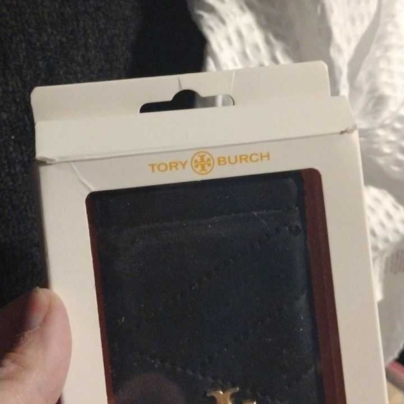 HOST 💜 MODERATOR 💜 FEATURED SELLER 💜 FEBRUARY 3-8 GIVEAWAY 💰🤑 - Picture 5 of 6